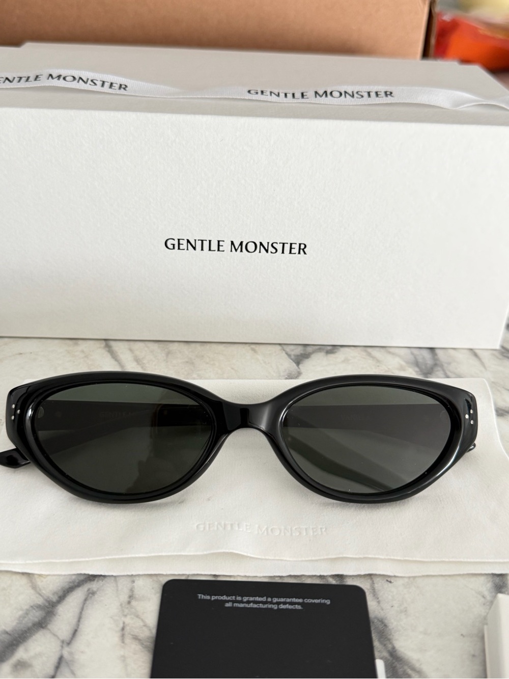 GENTLE MONSTER Vanilla 01
